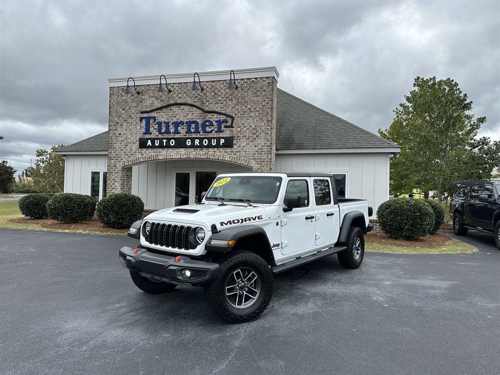 2024 Jeep Gladiator Mojave's photo