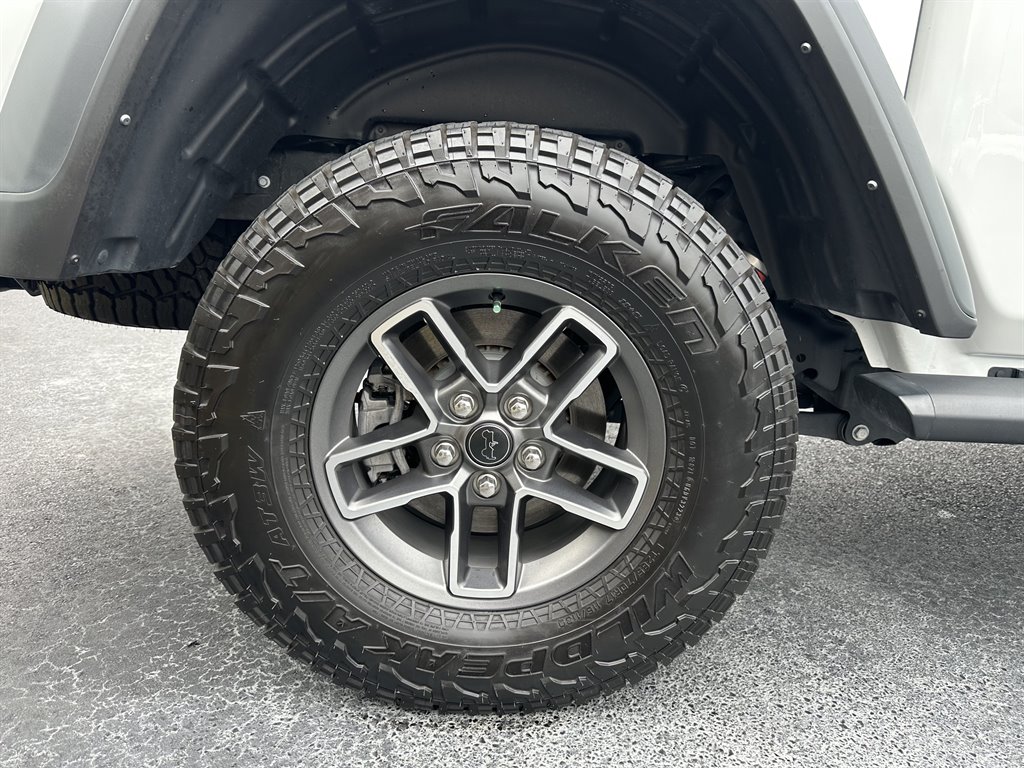 2024 Jeep Gladiator Mojave - Photo 37