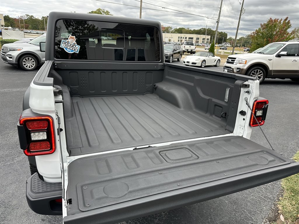 2024 Jeep Gladiator Mojave - Photo 6