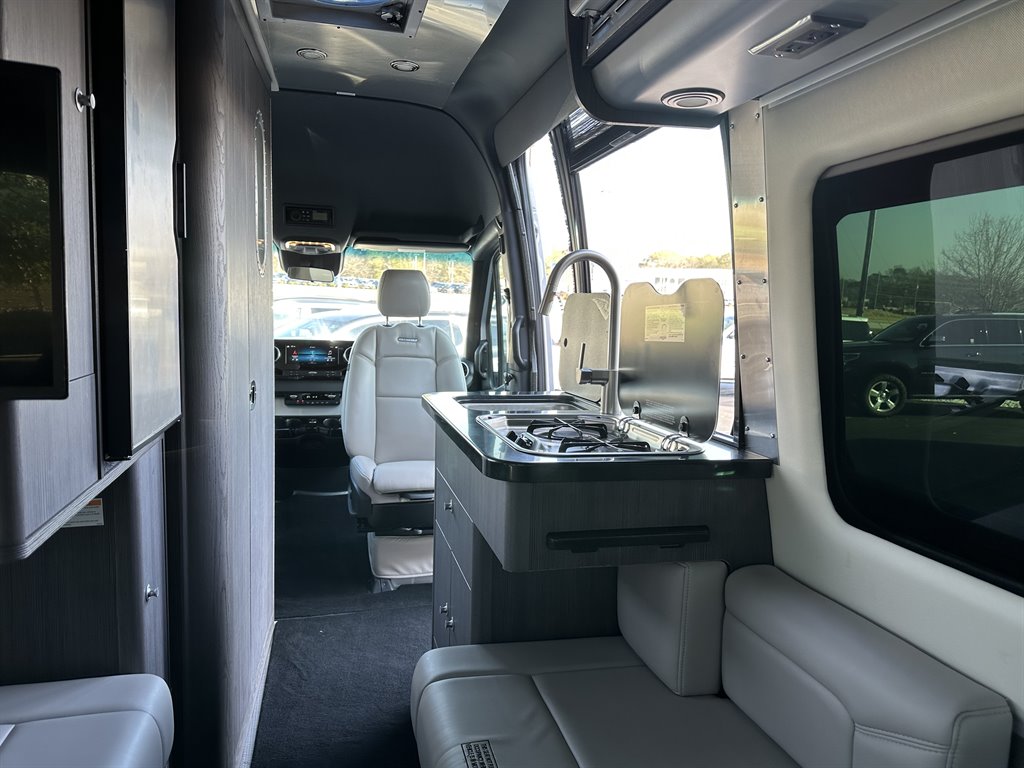 2021 Mercedes-Benz Sprinter Cargo Van Base - Photo 54