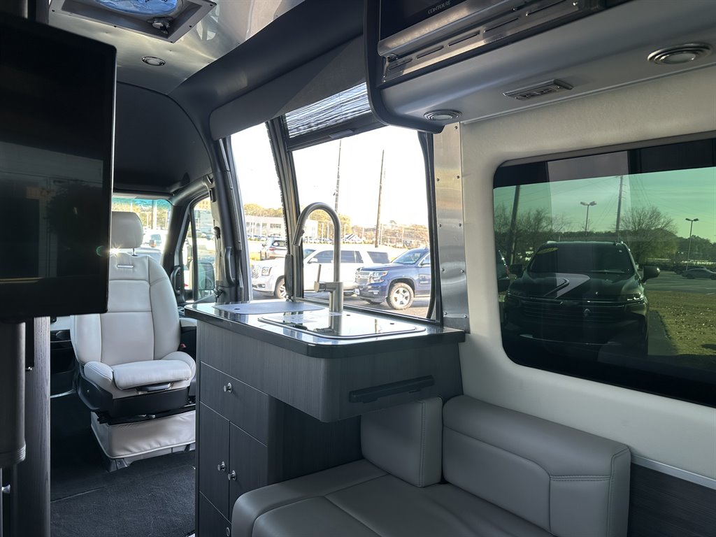 2021 Mercedes-Benz Sprinter Cargo Van Base - Photo 61