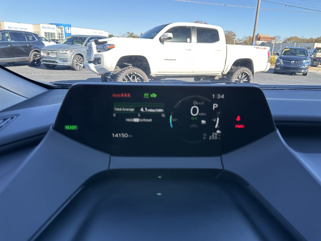 2024 Toyota Prius Prime SE - Photo 15
