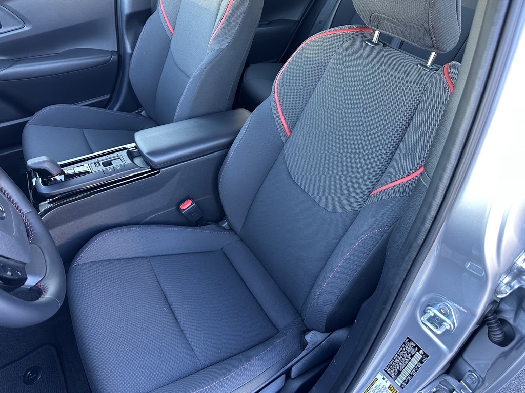2024 Toyota Prius Prime SE - Photo 25