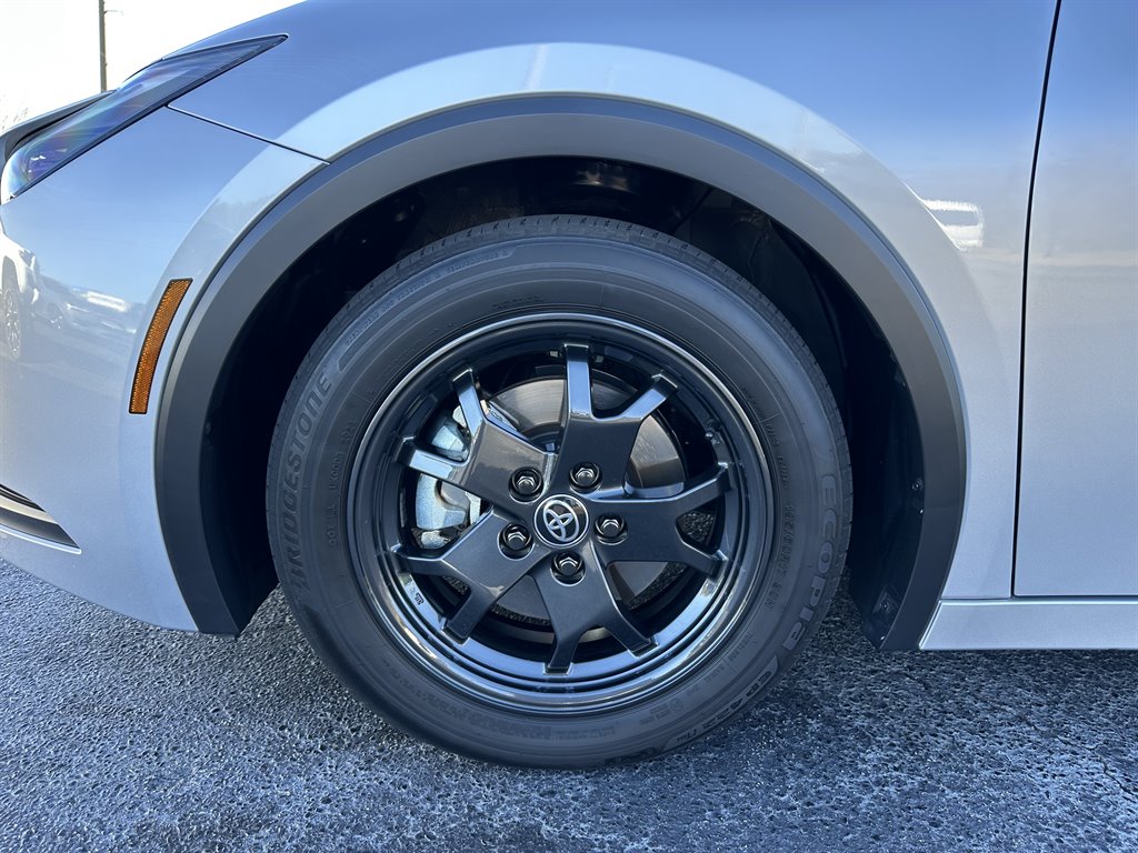 2024 Toyota Prius Prime SE - Photo 26
