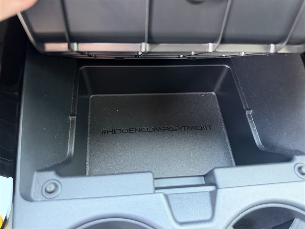 2024 Toyota Prius Prime SE - Photo 24