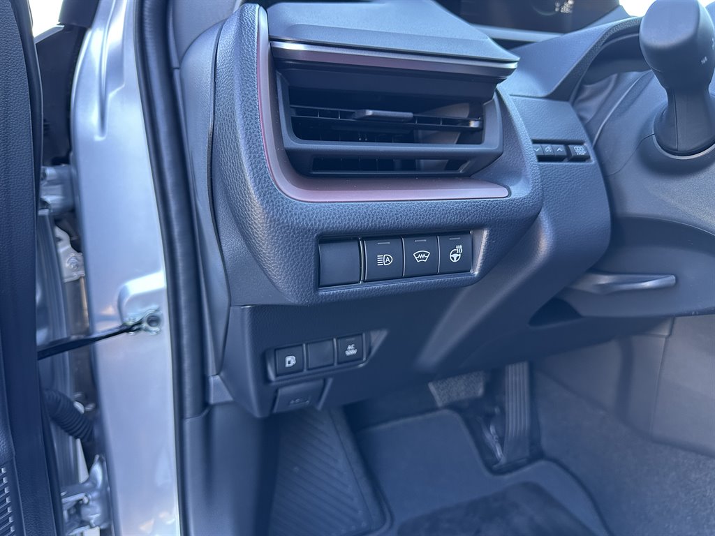 2024 Toyota Prius Prime SE - Photo 14
