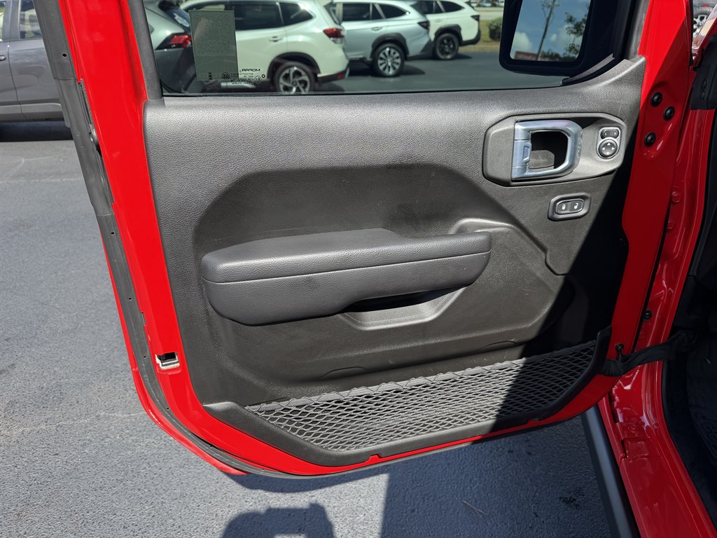 2025 Jeep Wrangler 2-Door Willys - Photo 14