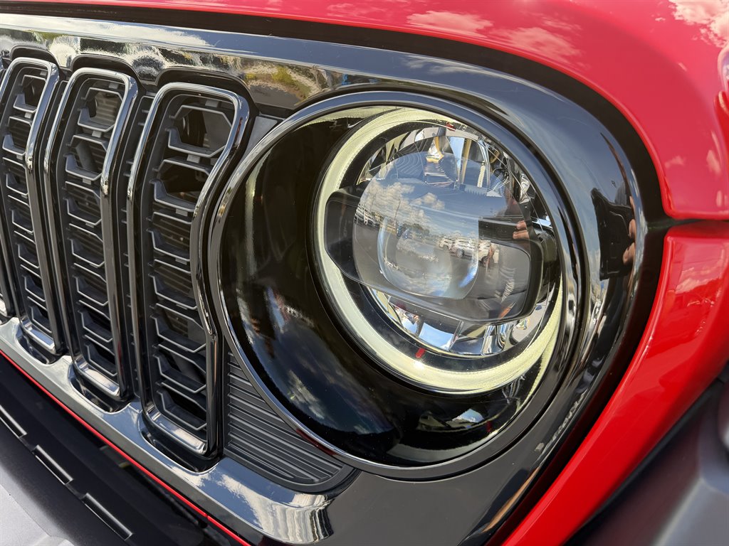 2025 Jeep Wrangler 2-Door Willys - Photo 10