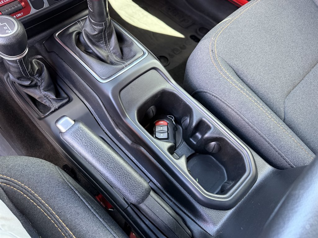 2025 Jeep Wrangler 2-Door Willys - Photo 24