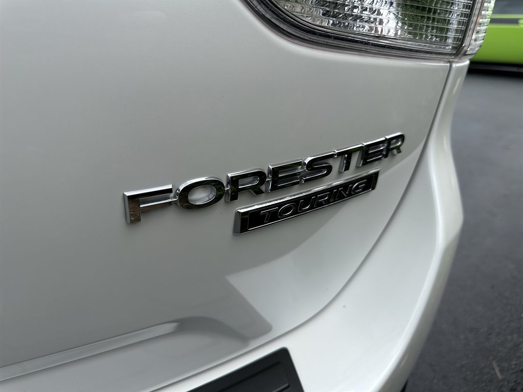 2022 Subaru Forester Touring - Photo 7