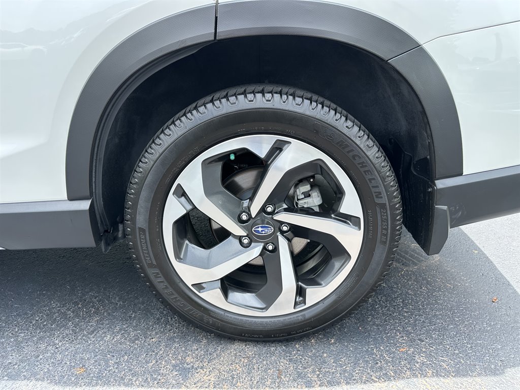 2022 Subaru Forester Touring - Photo 28