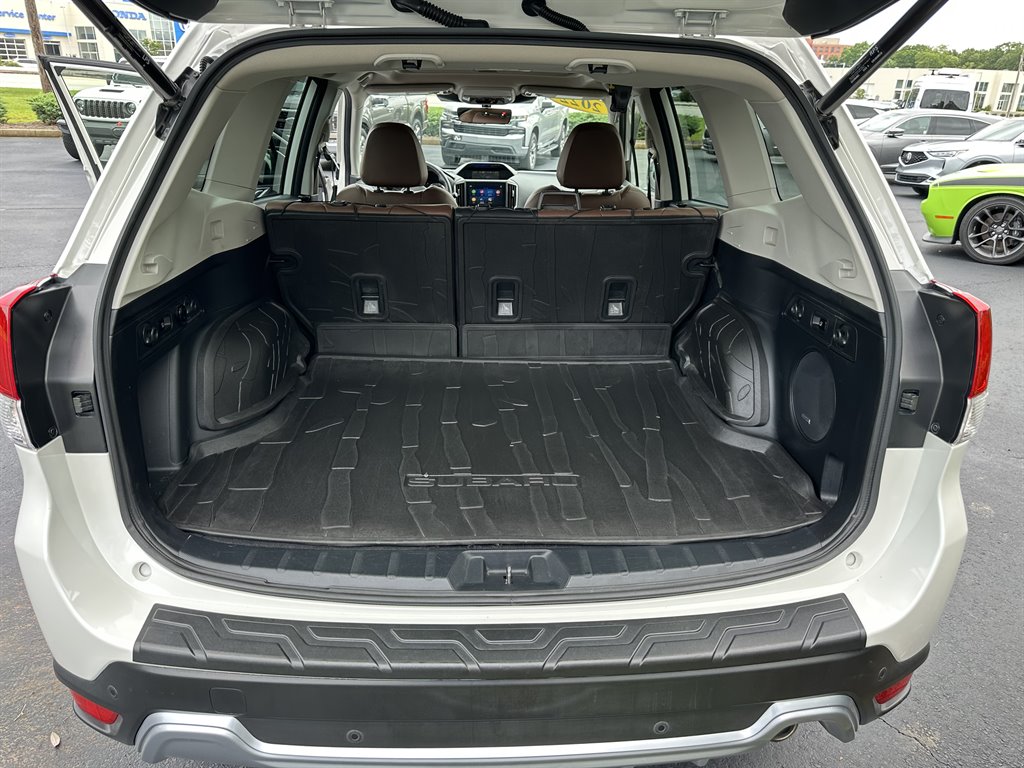 2022 Subaru Forester Touring - Photo 12